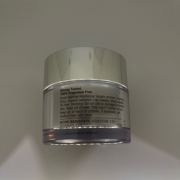Clinique Smart smart broad spectrum SPF 15 custom-repair moisturizer - Picture 3 of 3
